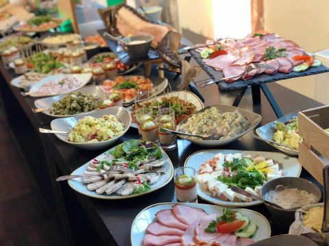 Gedeckter Tisch bei Firmenevent